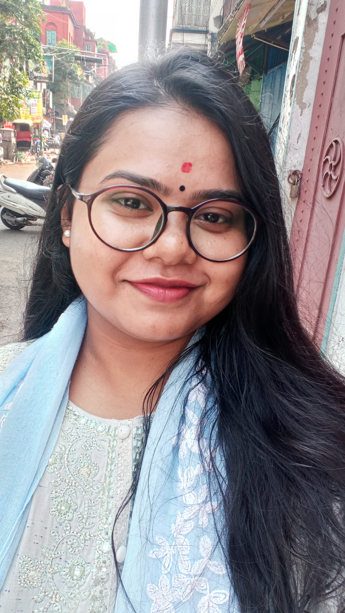 Aankhi